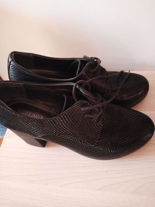 Ботильоны женские.