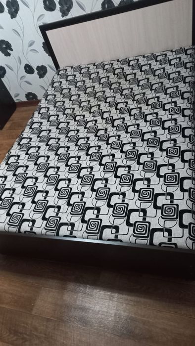 Продаеться спальный