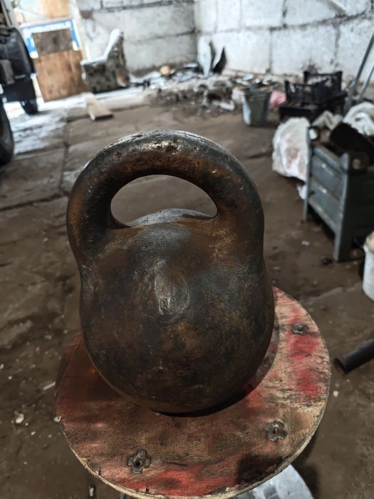 Продам гирю 32 кг