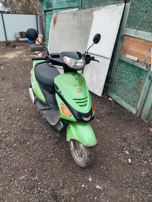 Продам скутер 50 кубов