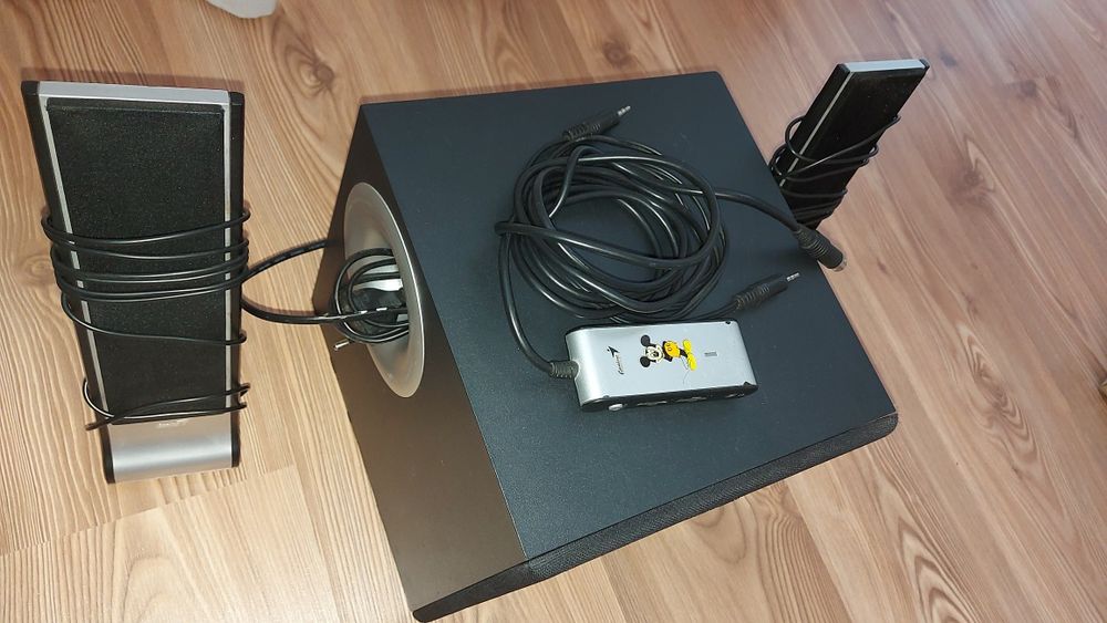 Sistem audio 2.1 de birou Genius