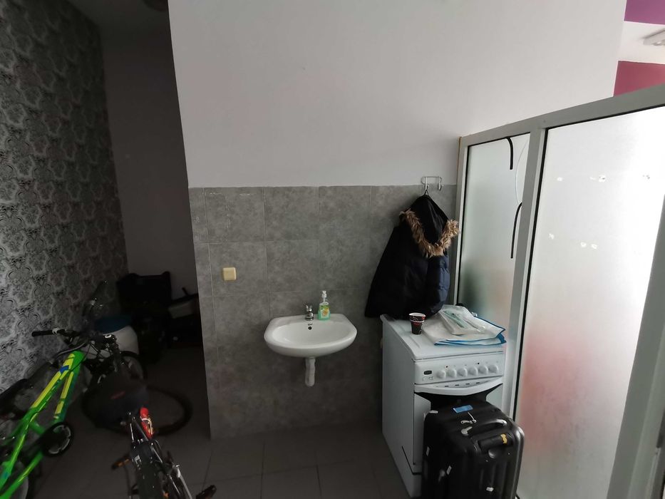 Дава се под наем Магазин в Бургас, Меден рудник - зона А - 29 кв.м за 175 € - Снимка #4