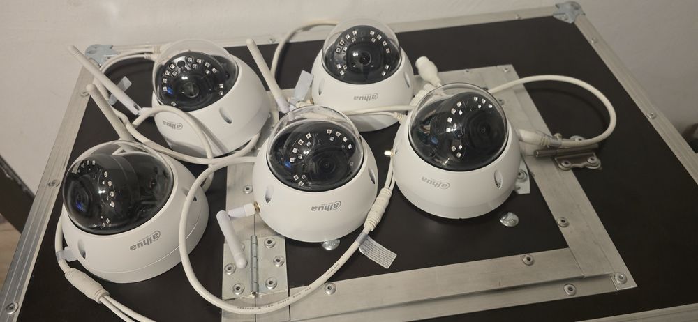 Camera IP Dahua DH-IPC-HDBW1435EP-W-S2

Camera IP