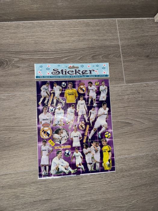 Продам Ретро футбольные наклейки