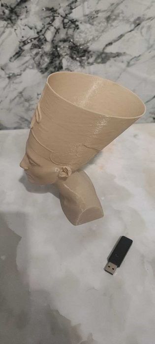 Статуэтка Нефертити