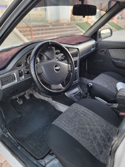 Nexia 2 1.5 sons sotiladi