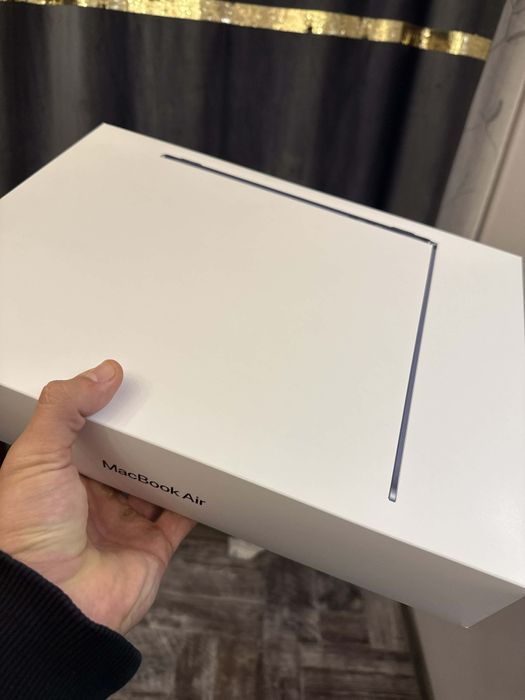 Лаптоп APPLE MacBook Air 15