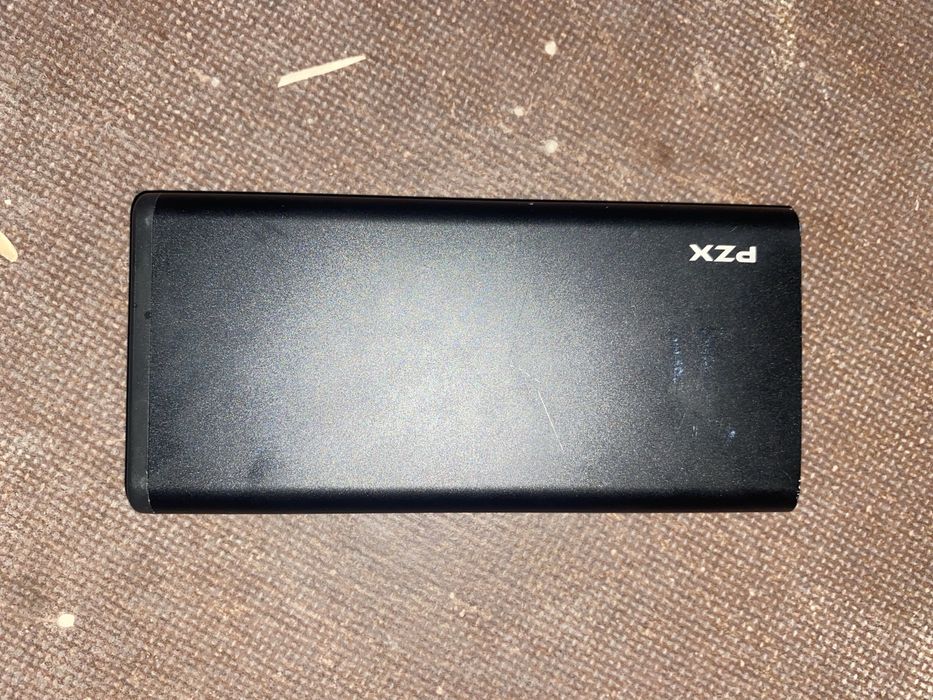 Продам повербанк, сломана только провод Type-ci