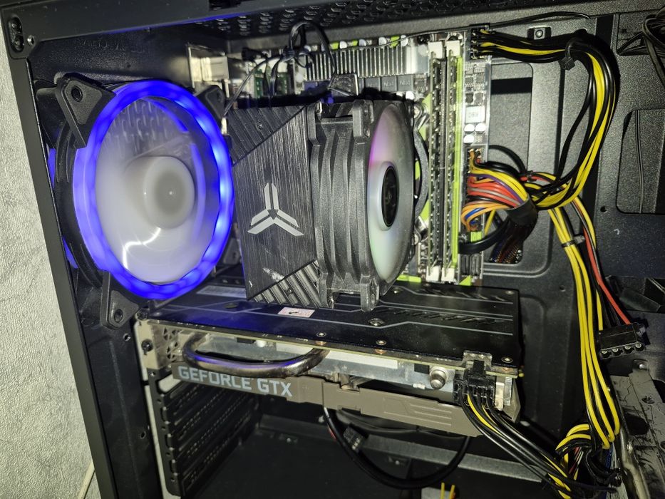 Продам компьютер для работы и средних игр