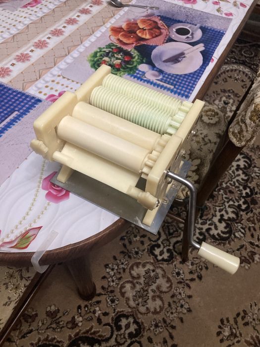 Продам лапшерезку ссср