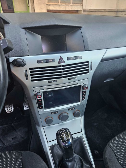 Opel astra h gtc 1.9 opc line