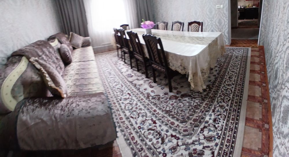 Продам дом + две времянки