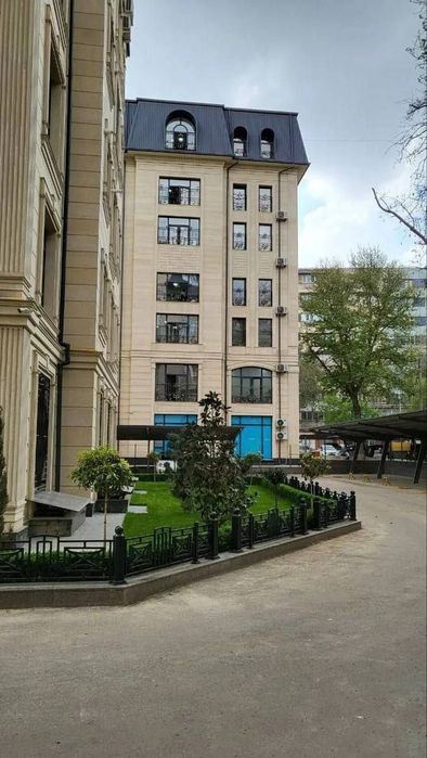 Продается  2/3/8 ц1