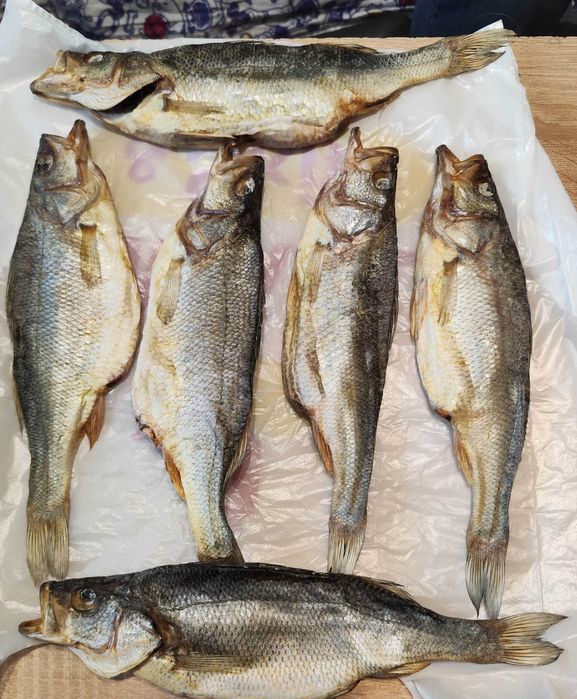 Окунь вяленый солёный.