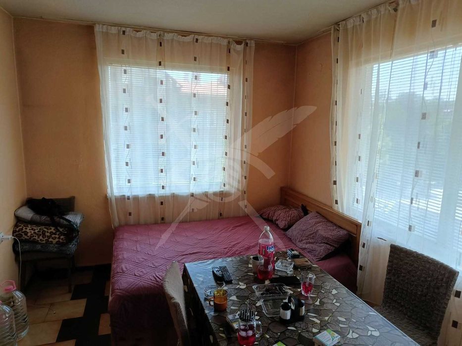 Продава се Етаж от къща в Асеновград - 128 кв.м за 1250 €/кв.м - Снимка #1
