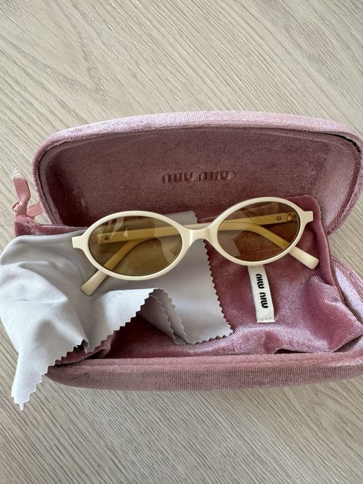 Miu miu оригинални слънчеви очила