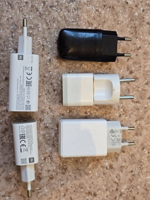 Продам зарядку, кабеля и т.д