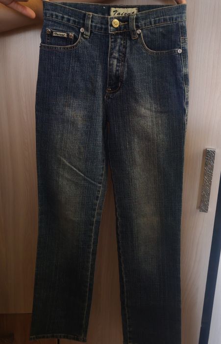 Джинсы на ребенка разные