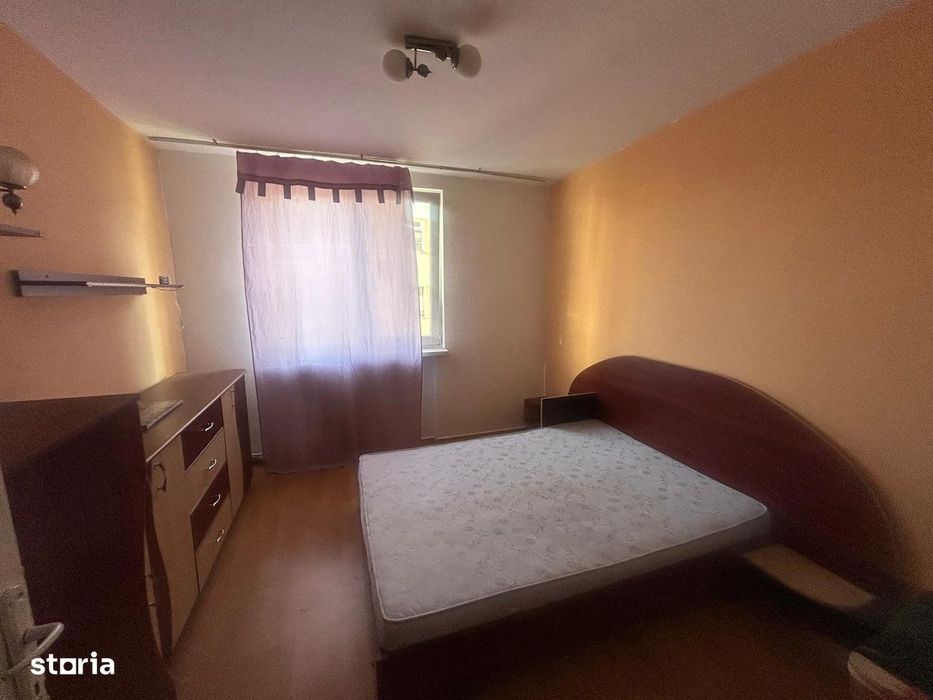 De Vânzare – Apartament 3 Camere, Decomandat – Aleeа Aurorei
