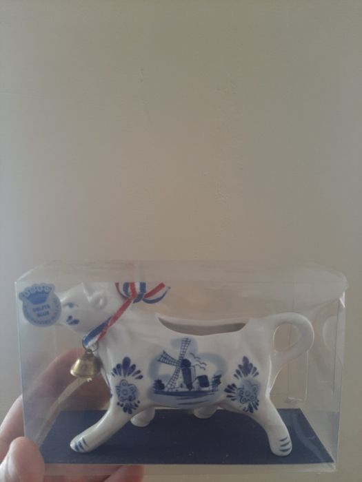 Продавам каничка крава