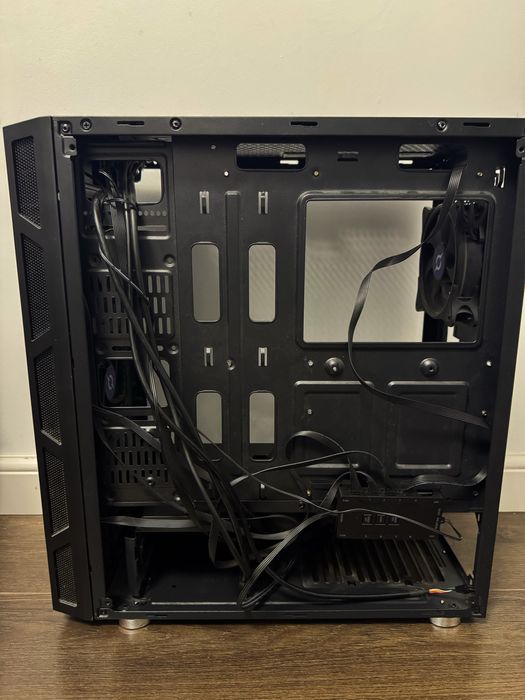Caracasa gaming PC