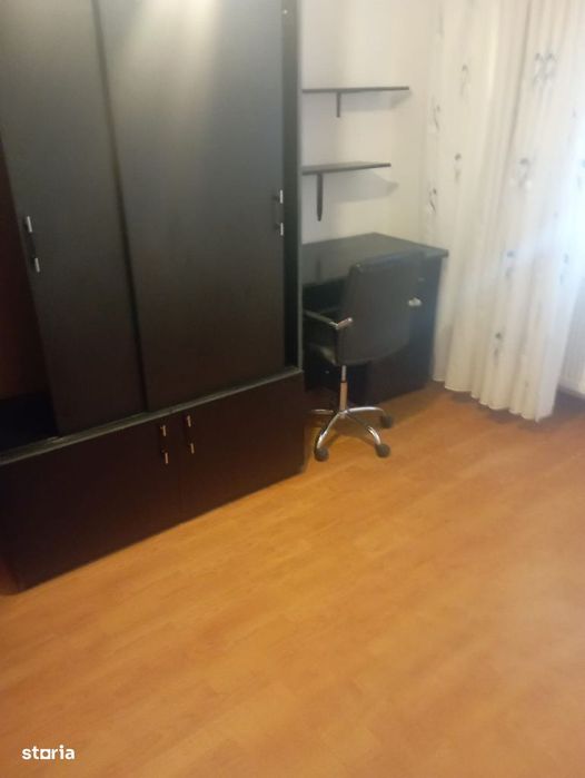 Apartament 4 camere, ultracentral, et 3/8 pret 165000€