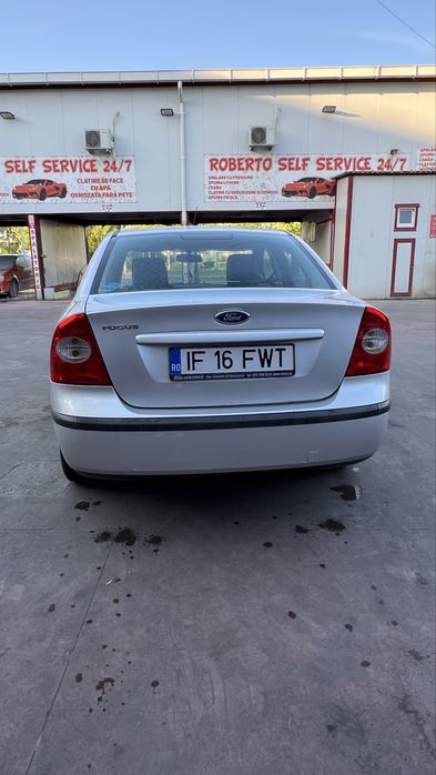 Ford focus sedan
