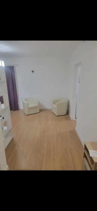 Închiriez  apartament 1 cameră, 42 m2, etaj 1. Central!