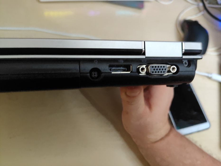 / Ноутбук HP бу с тачбар как у эппл