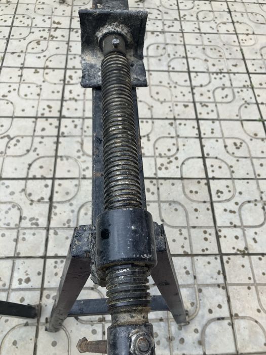 Zajim yog’och ishlovi uchun eshik mebelar