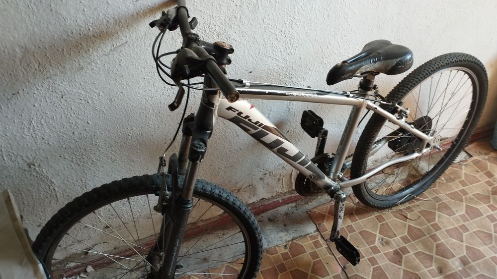 Fuji nevada японский велосипед срочно