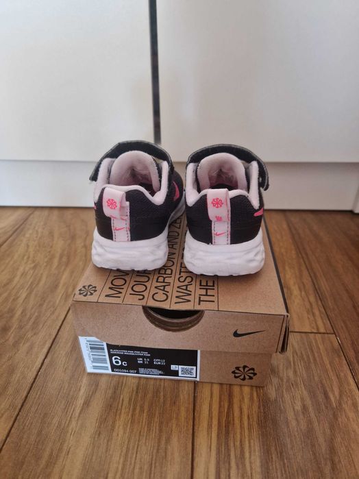 Обувки за момиче Nike, Clarks, Superfit