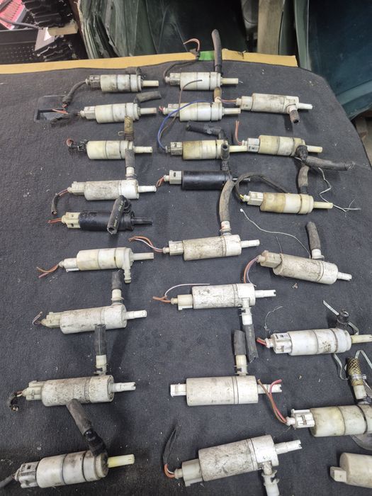 Моторчик омывателя фар Mercedes BMW