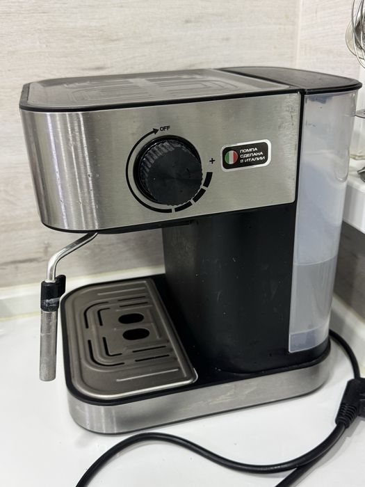 Кофемашинку продам