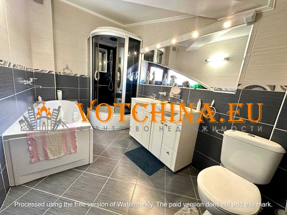 Продава се Къща в Варна, Център - 360 кв.м за 737 €/кв.м - Снимка #15