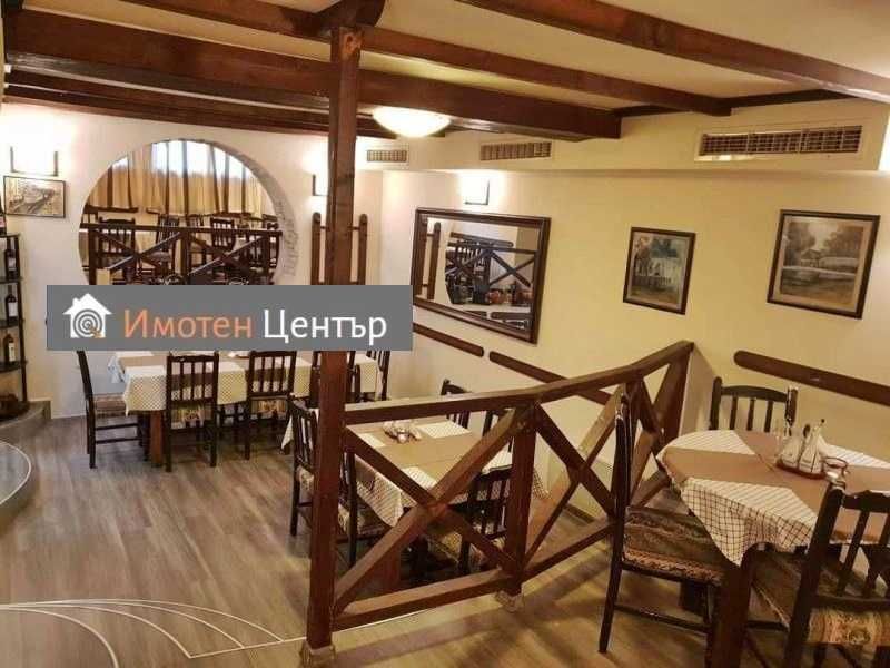 Дава се под наем Заведение в София, Студентски град - 151 кв.м за 2295 € - Снимка #1