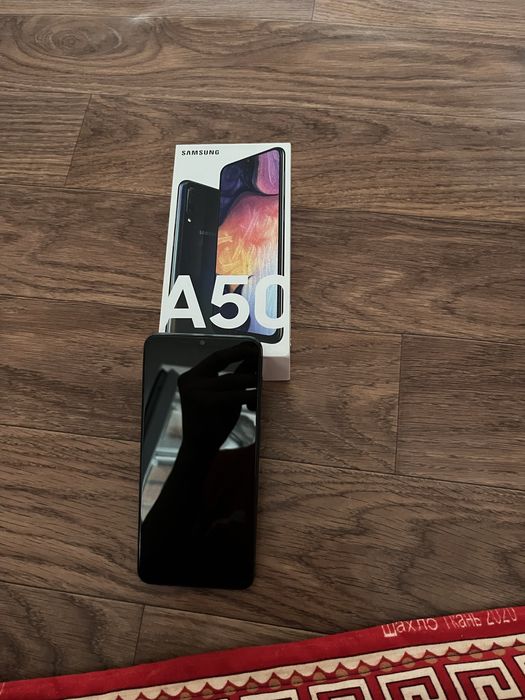 Samsung A50.