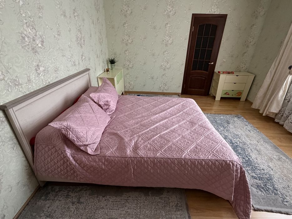 Кровать двуспальная