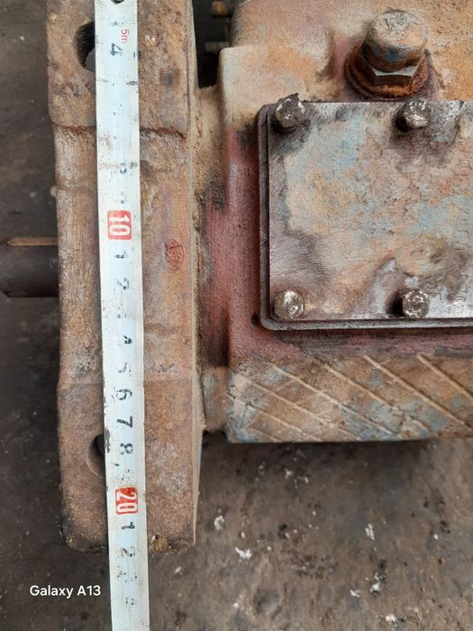 Редуктор сотилади