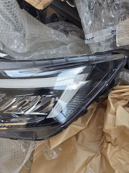 Hyundai i20 III 2022 Оригинален Ляв фар