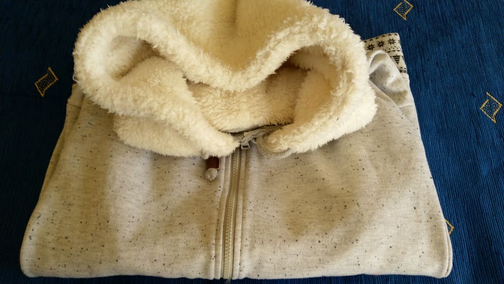 Дамски суичър с качулка