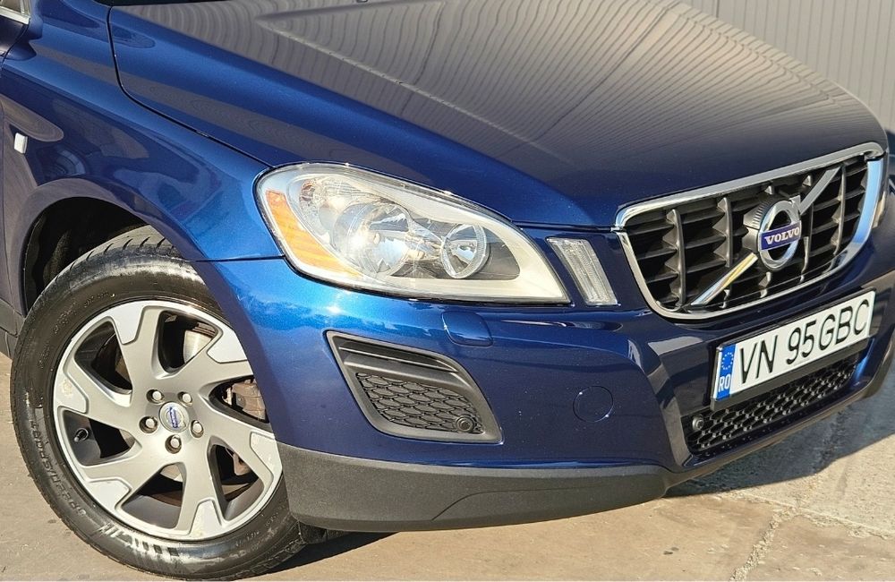 Volvo Xc 60 2.0 D 5 Cilindri 2013 Euro 5 Automata-Piele-Scaune incalzite-Jante R17