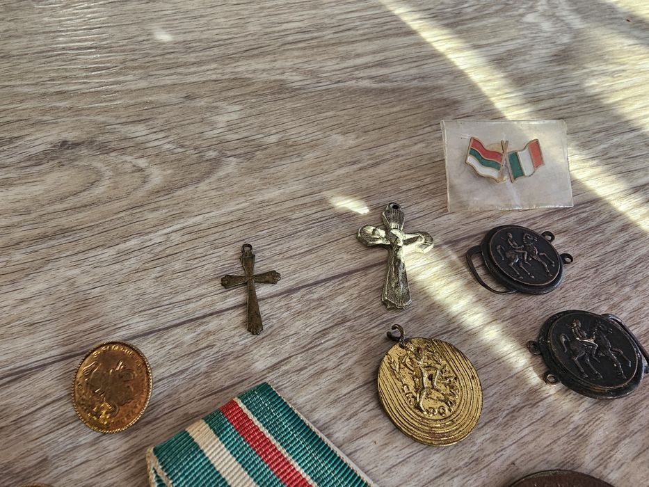 Лот неща от миналото