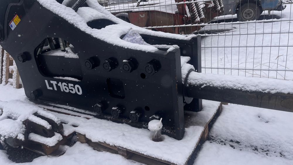 Гидромолот на эксковатор