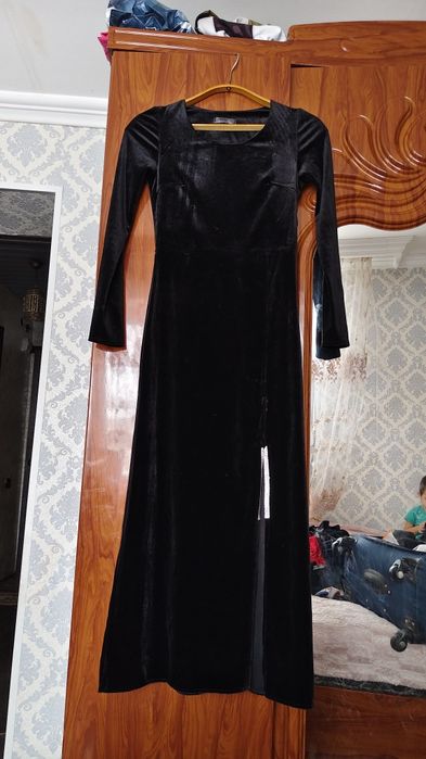 Платья каждый по 4000 тыс