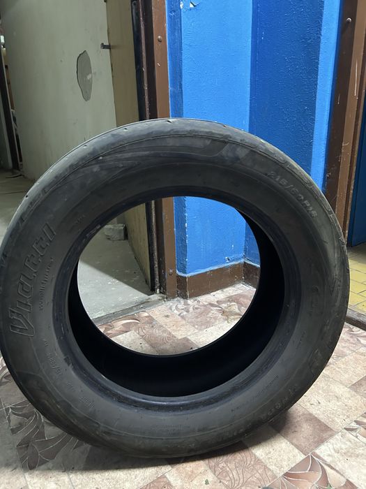 Продам покрышки на камри