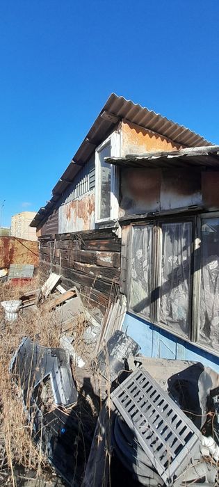 Продам баню на разбор.