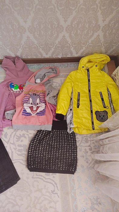 Отдам вещи 7-8лет