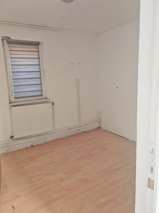 Casa  Bariera Valcii, Drumul Cornestiului