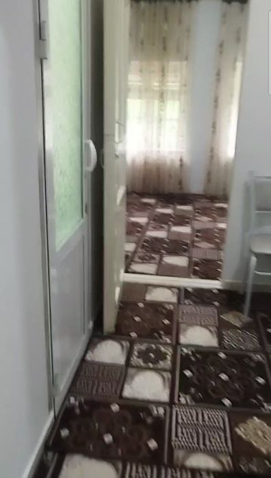 Арендага 1 хона 4 этаж Бамда жойлашган.Агентство